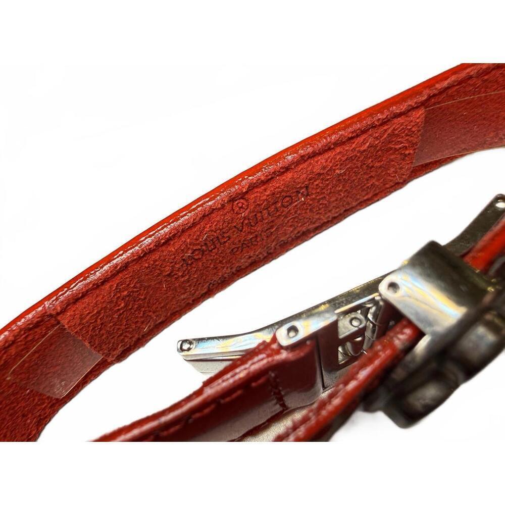 Louis Vuitton Red Leather Vernis Bracelet with Silver Flower Clasp - Picture 3 of 4